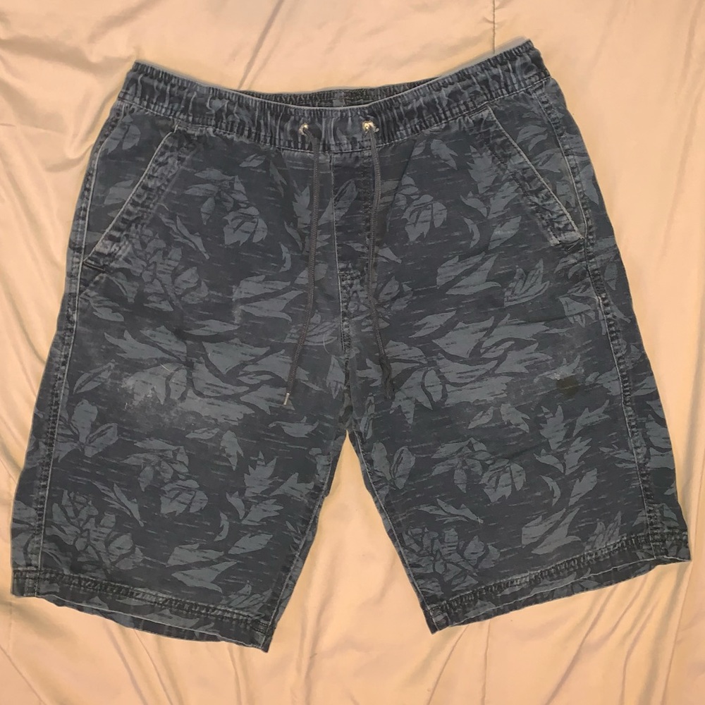 Men’s Urban Pipeline Floral Drawstring Shorts